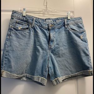 Sonoma boyfriend jean shorts, size 16